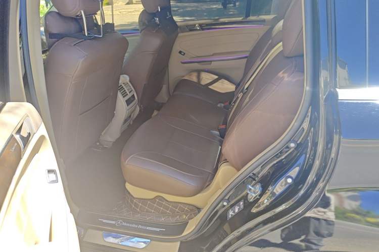 Used Mercedes-Benz GL-Class  Left Rear Seat