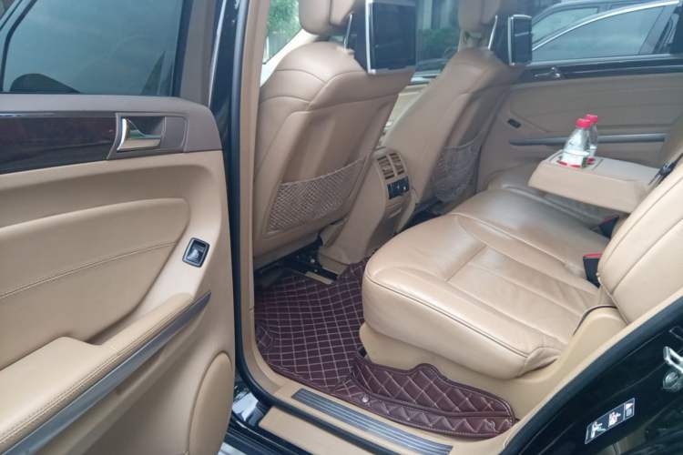 Used Mercedes-Benz GL-Class 2011 GL 450 Prestige Grand Edition Left Rear Seat