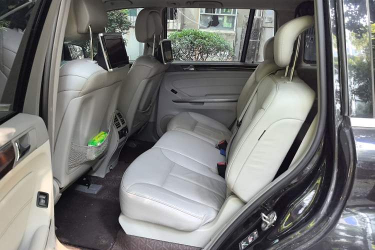 Used Mercedes-Benz GL-Class 2011 GL 450 Prestige Grand Edition Left Rear Seat