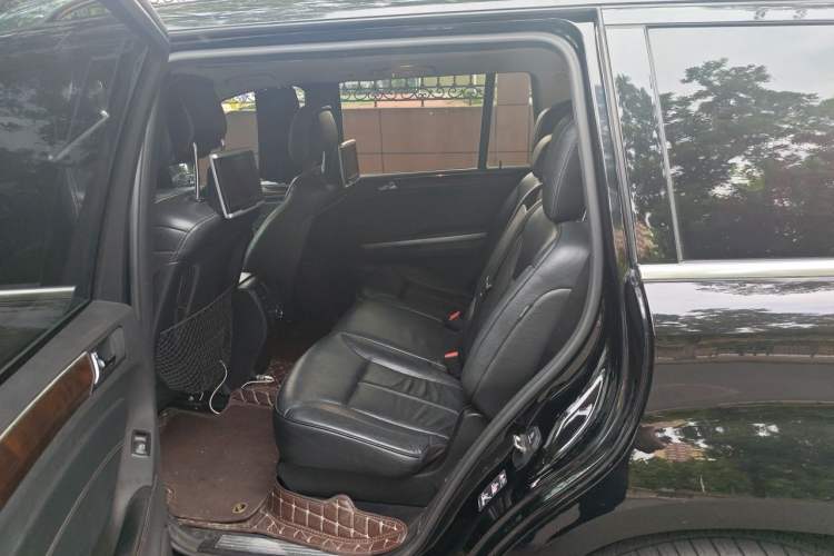 Used Mercedes-Benz GL-Class  Left Rear Seat