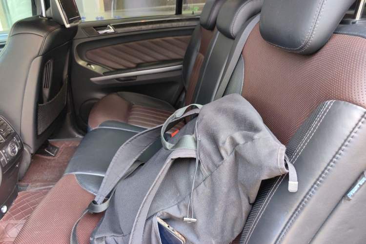 Used Mercedes-Benz GL-Class 2011 GL 450 Prestige Grand Edition Left Rear Seat