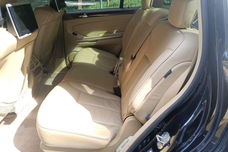 Used Mercedes-Benz GL-Class 2011 GL 450 4MATIC Prestige Edition Left Rear Seat