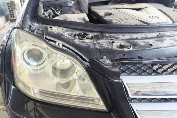 Used Mercedes-Benz GL-Class  Right Front Headlight