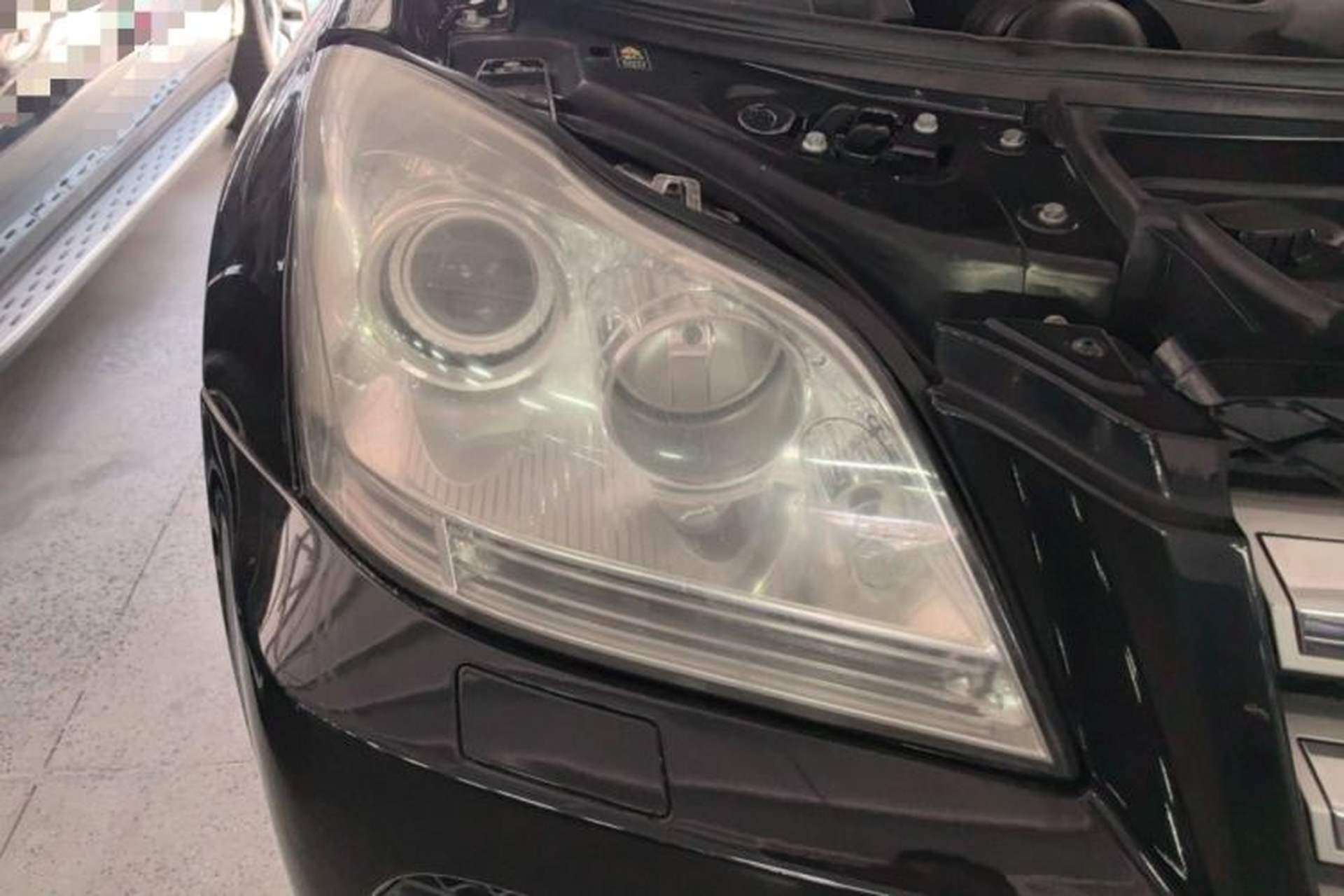 Used Mercedes-Benz GL-Class 2011 GL 450 4MATIC Prestige Edition Right Front Headlight