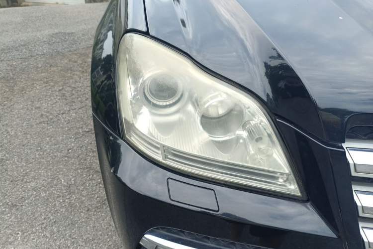 Used Mercedes-Benz GL-Class 2011 GL 450 4MATIC Prestige Edition Right Front Headlight