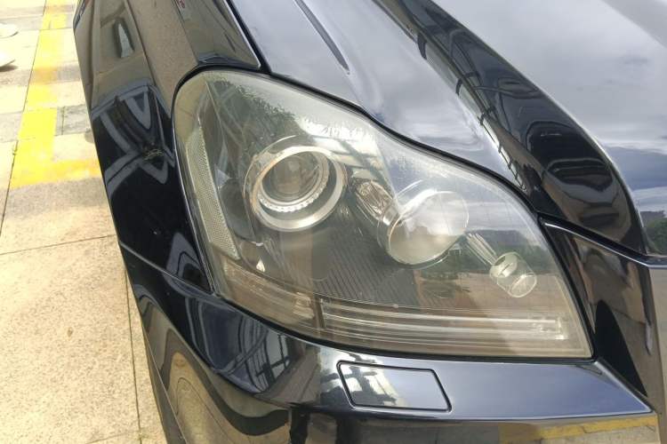 Used Mercedes-Benz GL-Class 2011 GL 450 Prestige Grand Edition Right Front Headlight