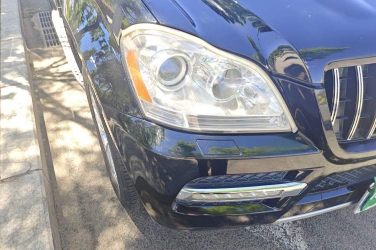 Used Mercedes-Benz GL-Class  Right Front Headlight