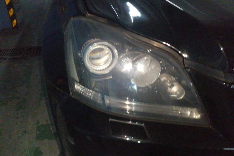 Used Mercedes-Benz GL-Class 2011 GL 450 Prestige Grand Edition Right Front Headlight
