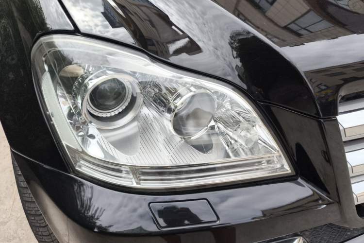 Used Mercedes-Benz GL-Class 2011 GL 450 4MATIC Prestige Edition Right Front Headlight