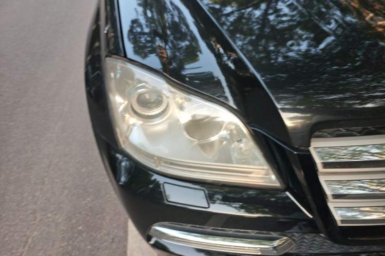 Used Mercedes-Benz GL-Class 2011 GL 450 4MATIC Prestige Edition Right Front Headlight