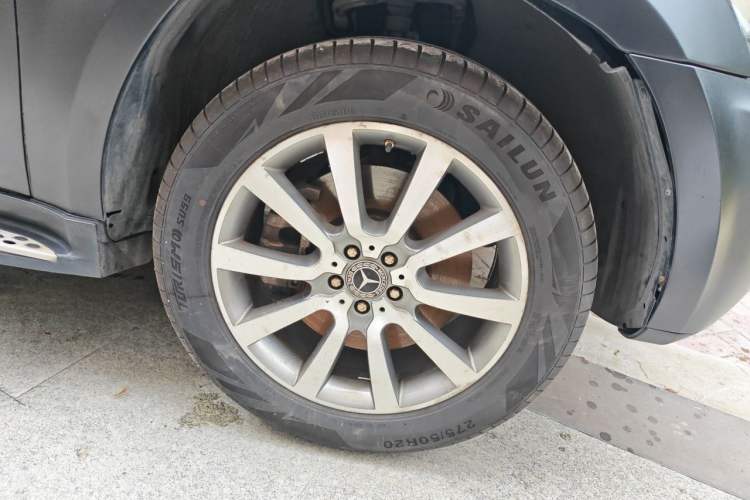 Used Mercedes-Benz GL-Class 2011 GL 450 Prestige Grand Edition Right Front Wheel Hub