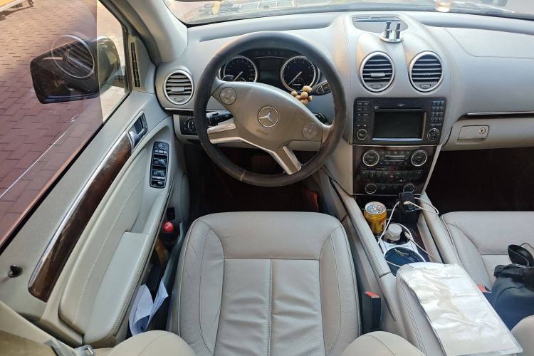 Used Mercedes-Benz GL-Class 2011 GL 450 4MATIC Prestige Edition Steering Wheel