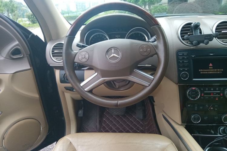 Used Mercedes-Benz GL-Class 2011 GL 450 Prestige Grand Edition Steering Wheel