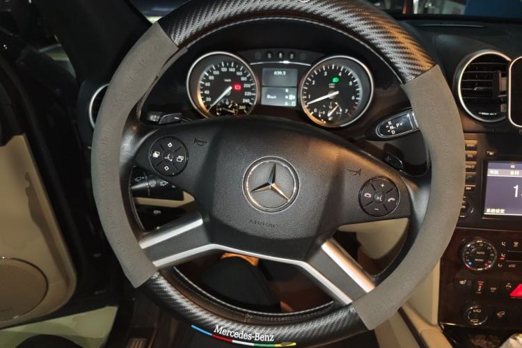 Used Mercedes-Benz GL-Class 2011 GL 450 4MATIC Prestige Edition Steering Wheel