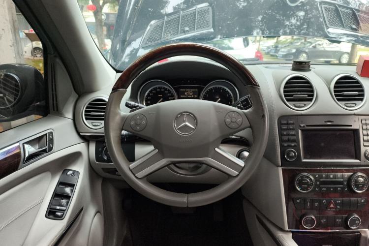 Used Mercedes-Benz GL-Class 2011 GL 450 Prestige Grand Edition Steering Wheel