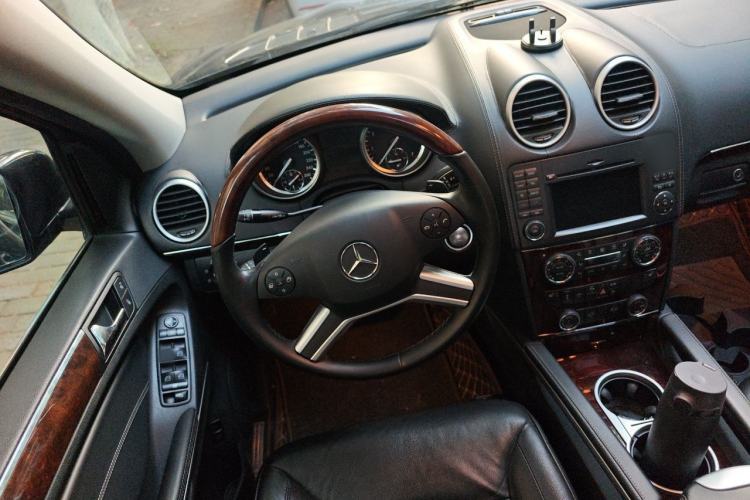 Used Mercedes-Benz GL-Class 2011 GL 450 4MATIC Prestige Edition Steering Wheel