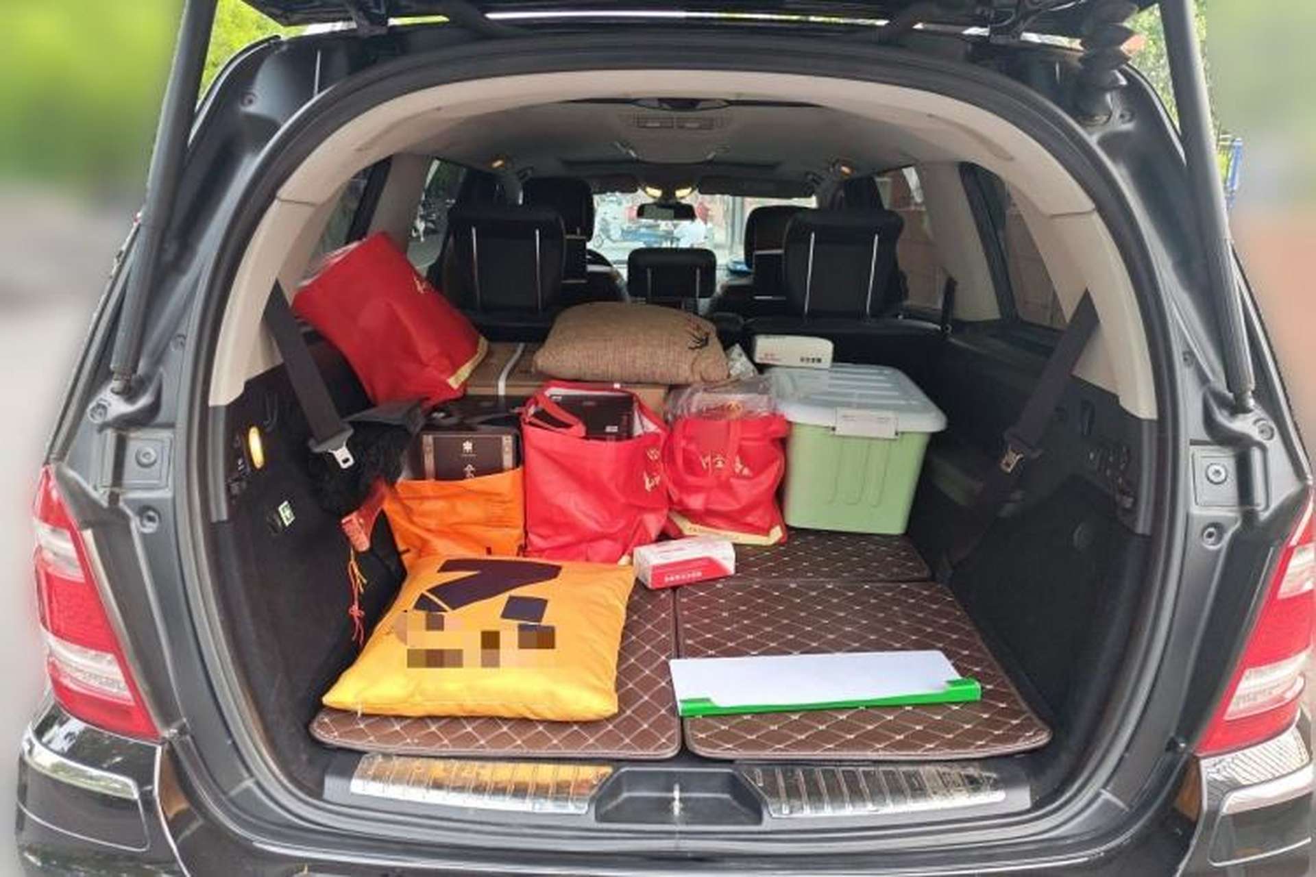 Used Mercedes-Benz GL-Class  Trunk
