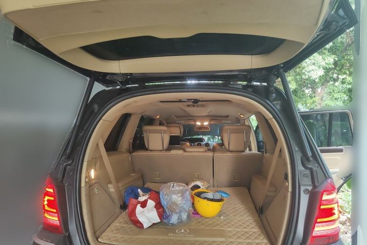 Used Mercedes-Benz GL-Class  Trunk