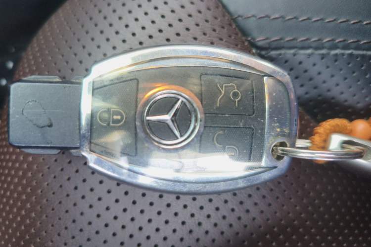 Used Mercedes-Benz GL-Class 2011 GL 450 Prestige Grand Edition Vehicle Key