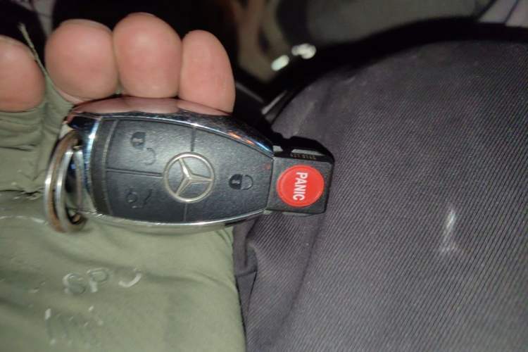 Used Mercedes-Benz GL-Class  Vehicle Key