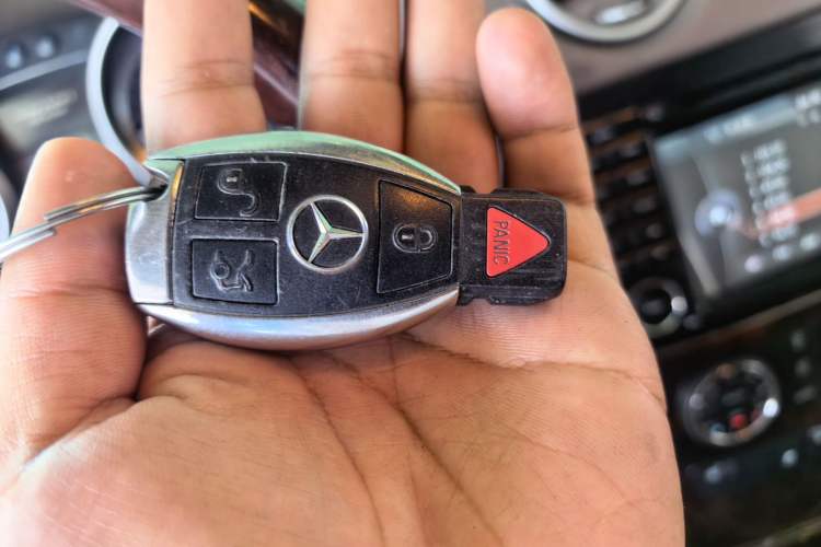 Used Mercedes-Benz GL-Class  Vehicle Key