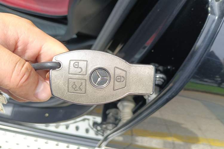 Used Mercedes-Benz GL-Class 2011 GL 450 Prestige Grand Edition Vehicle Key