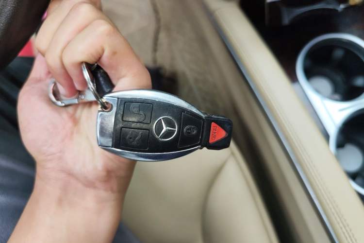Used Mercedes-Benz GL-Class  Vehicle Key