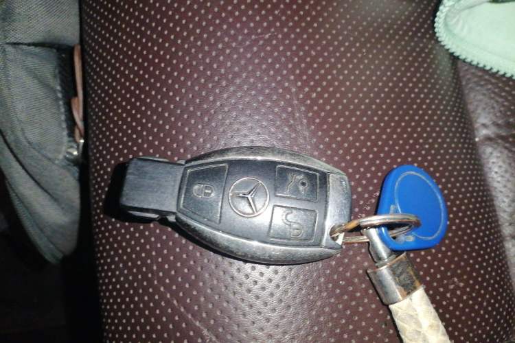 Used Mercedes-Benz GL-Class 2011 GL 450 Prestige Grand Edition Vehicle Key