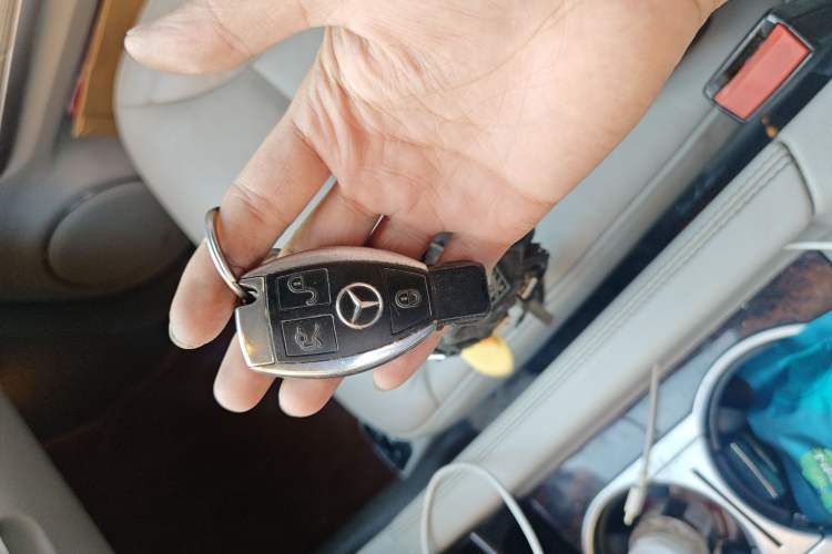 Used Mercedes-Benz GL-Class 2011 GL 450 4MATIC Prestige Edition Vehicle Key