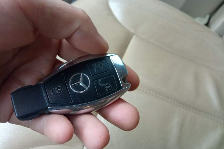 Used Mercedes-Benz GL-Class 2011 GL 450 Prestige Grand Edition Vehicle Key
