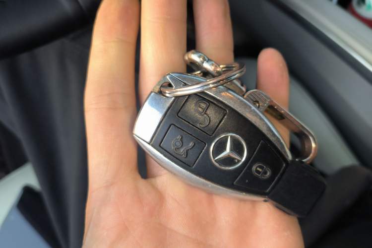 Used Mercedes-Benz GL-Class 2011 GL 450 4MATIC Prestige Edition Vehicle Key