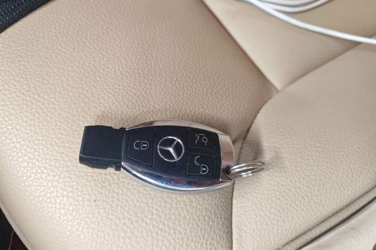 Used Mercedes-Benz GL-Class  Vehicle Key