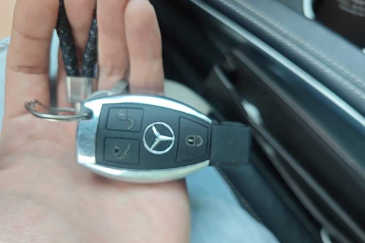 Used Mercedes-Benz GL-Class 2011 GL 450 Prestige Grand Edition Vehicle Key