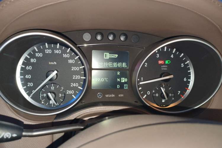 Used Mercedes-Benz GL-Class 2011 GL 450 4MATIC Prestige Edition Instrument Cluster