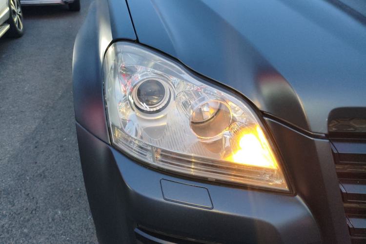 Used Mercedes-Benz GL-Class 2011 GL 450 4MATIC Prestige Edition Right Front Headlight