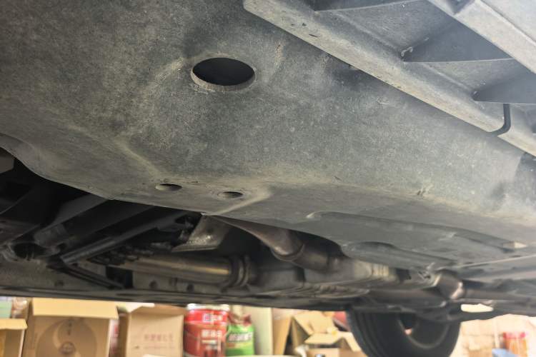 Used Mercedes-Benz GL-Class 2011 GL 450 Prestige Grand Edition Chassis Front Left
