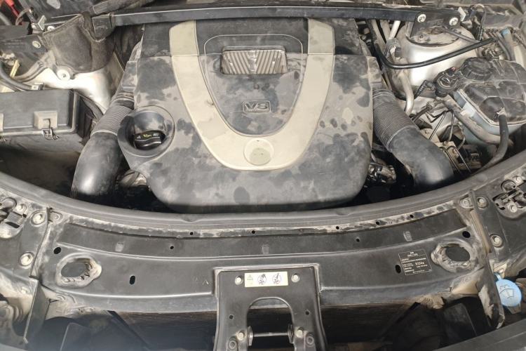 Used Mercedes-Benz GL-Class 2011 GL 450 Prestige Grand Edition Engine Bay