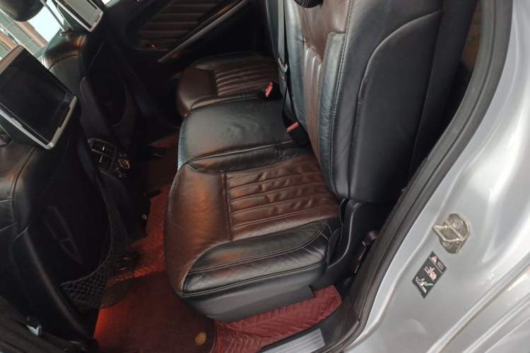 Used Mercedes-Benz GL-Class 2011 GL 450 Prestige Grand Edition Left Rear Seat
