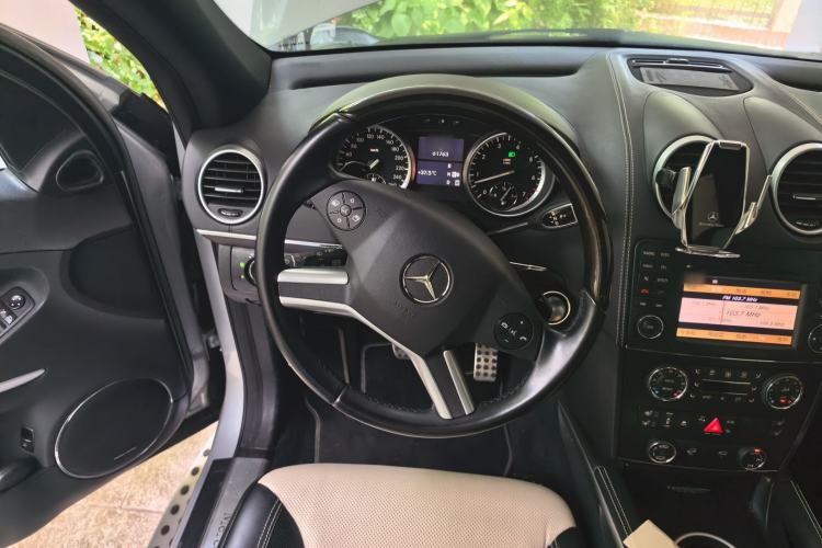 Used Mercedes-Benz GL-Class 2011 GL 450 Prestige Grand Edition Steering Wheel