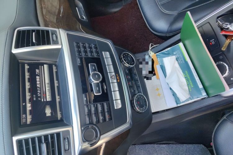 Used Mercedes-Benz GL-Class  Audio And AC Panel
