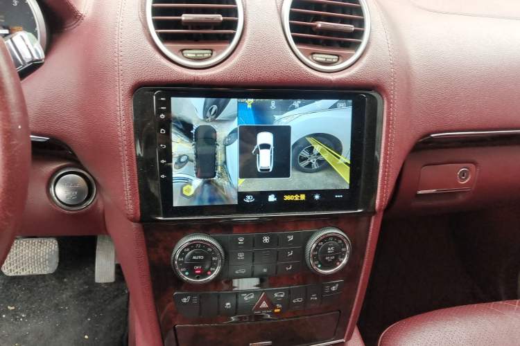 Used Mercedes-Benz GL-Class  Audio And AC Panel