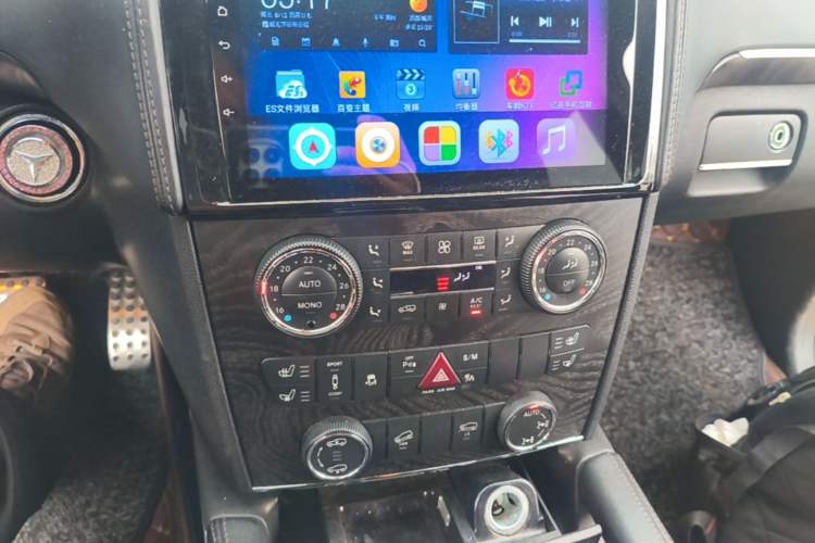 Used Mercedes-Benz GL-Class  Audio And AC Panel
