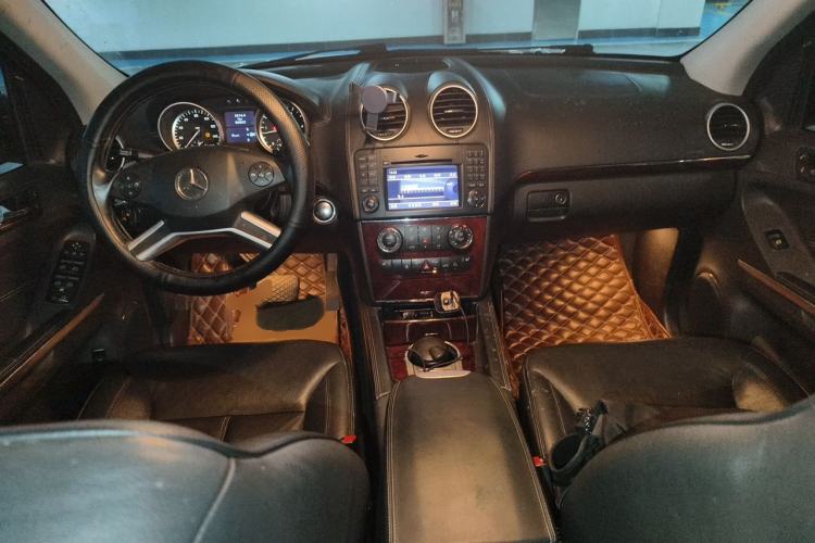 Used Mercedes-Benz GL-Class  Center Console