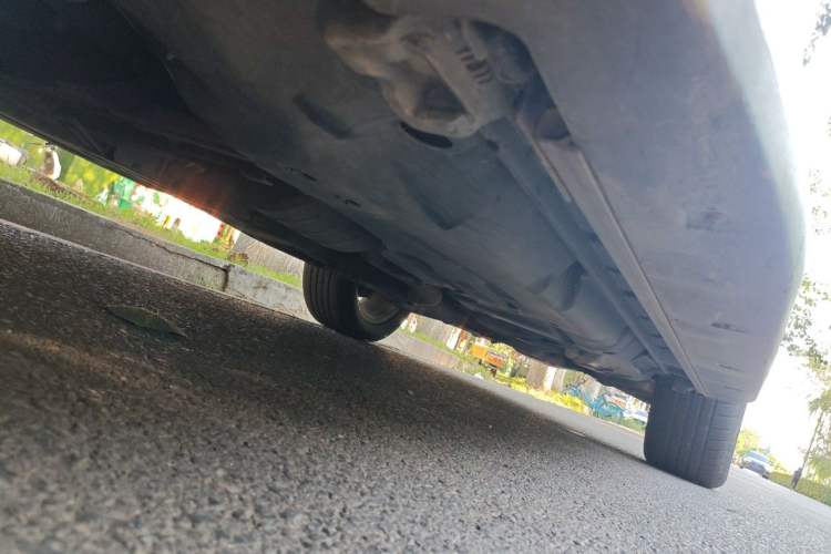 Used Mercedes-Benz GL-Class  Chassis Front Left
