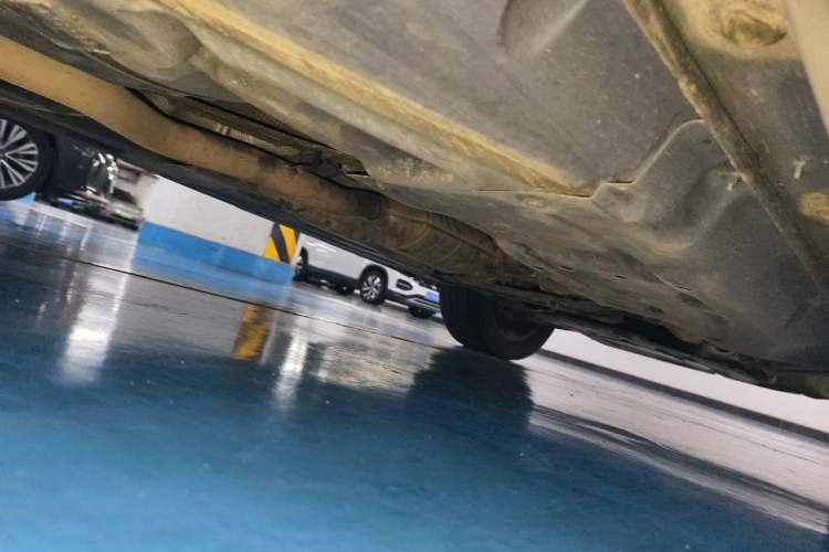 Used Mercedes-Benz GL-Class  Chassis Rear Right