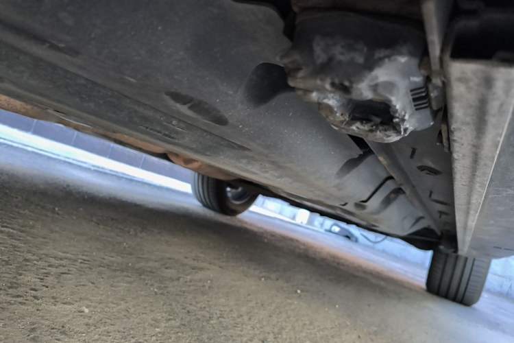 Used Mercedes-Benz GL-Class  Chassis Rear Right