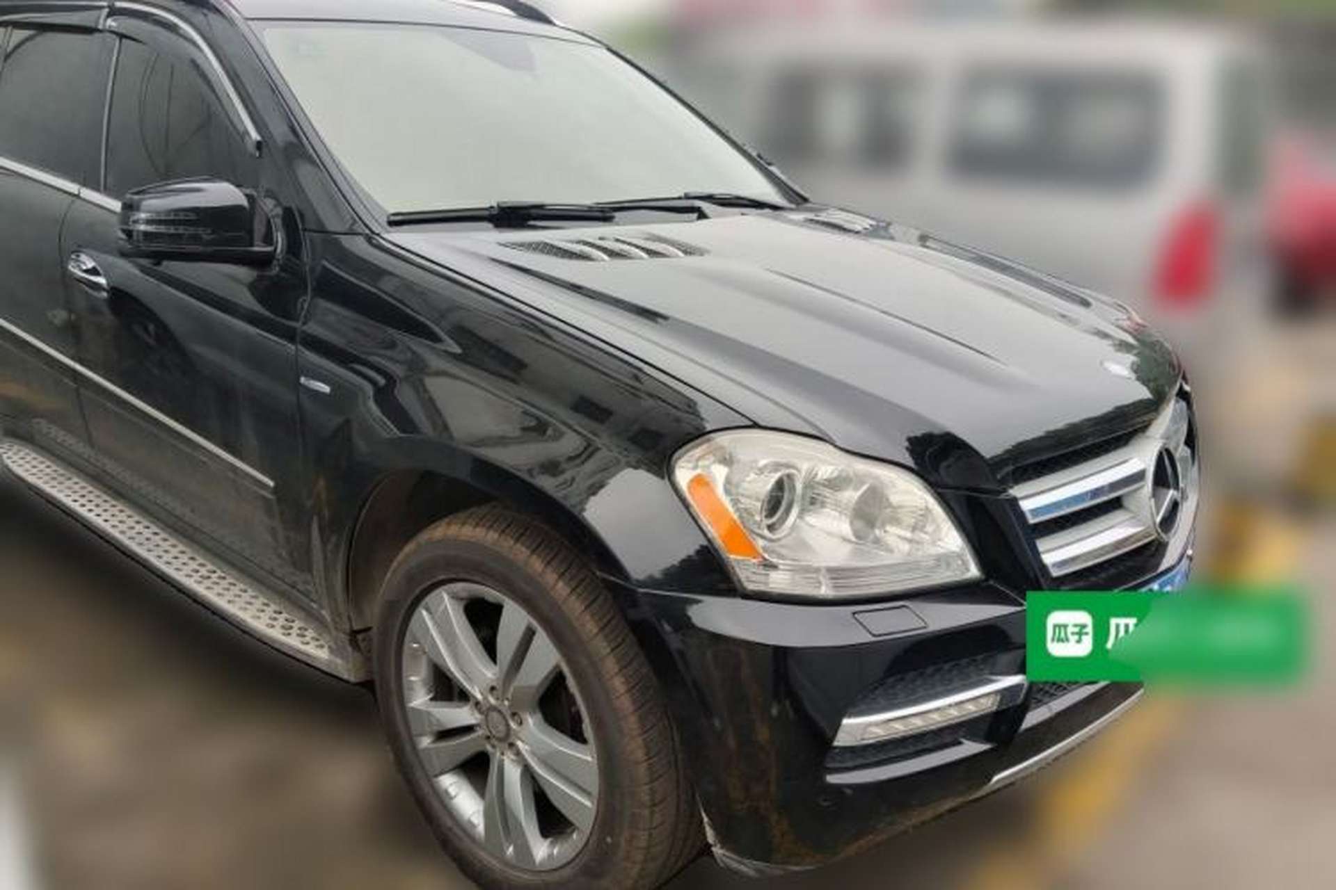 Used Mercedes-Benz GL-Class  Front Right 45 Deg