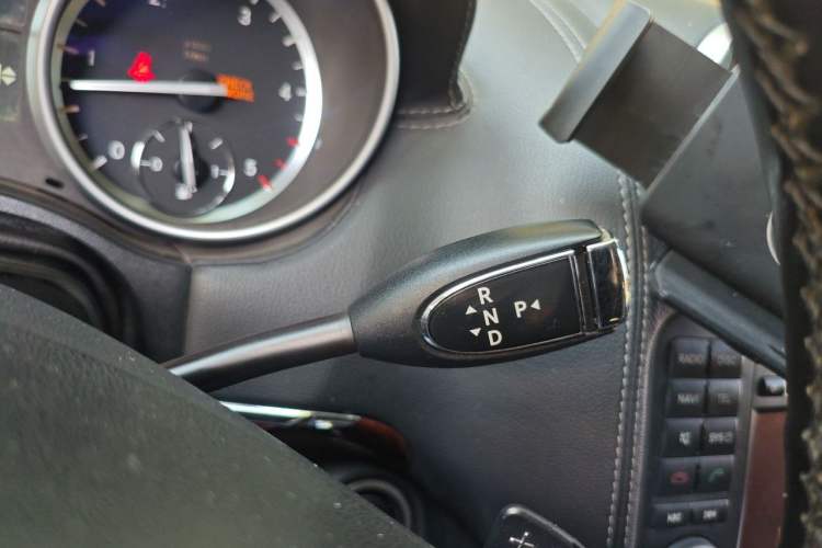 Used Mercedes-Benz GL-Class  Gear Lever