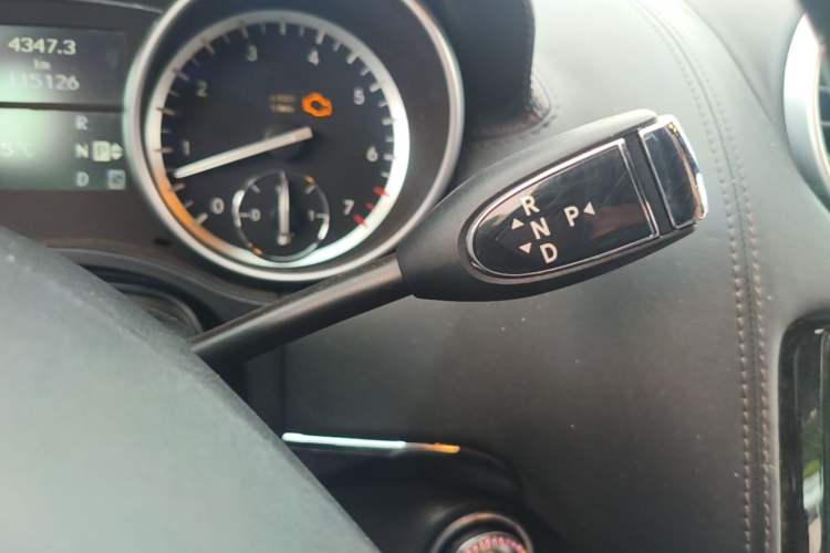 Used Mercedes-Benz GL-Class  Gear Lever