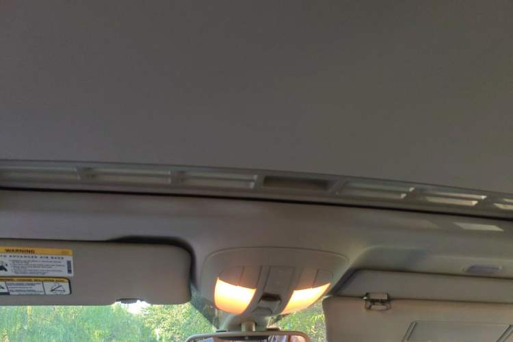 Used Mercedes-Benz GL-Class  Headliner